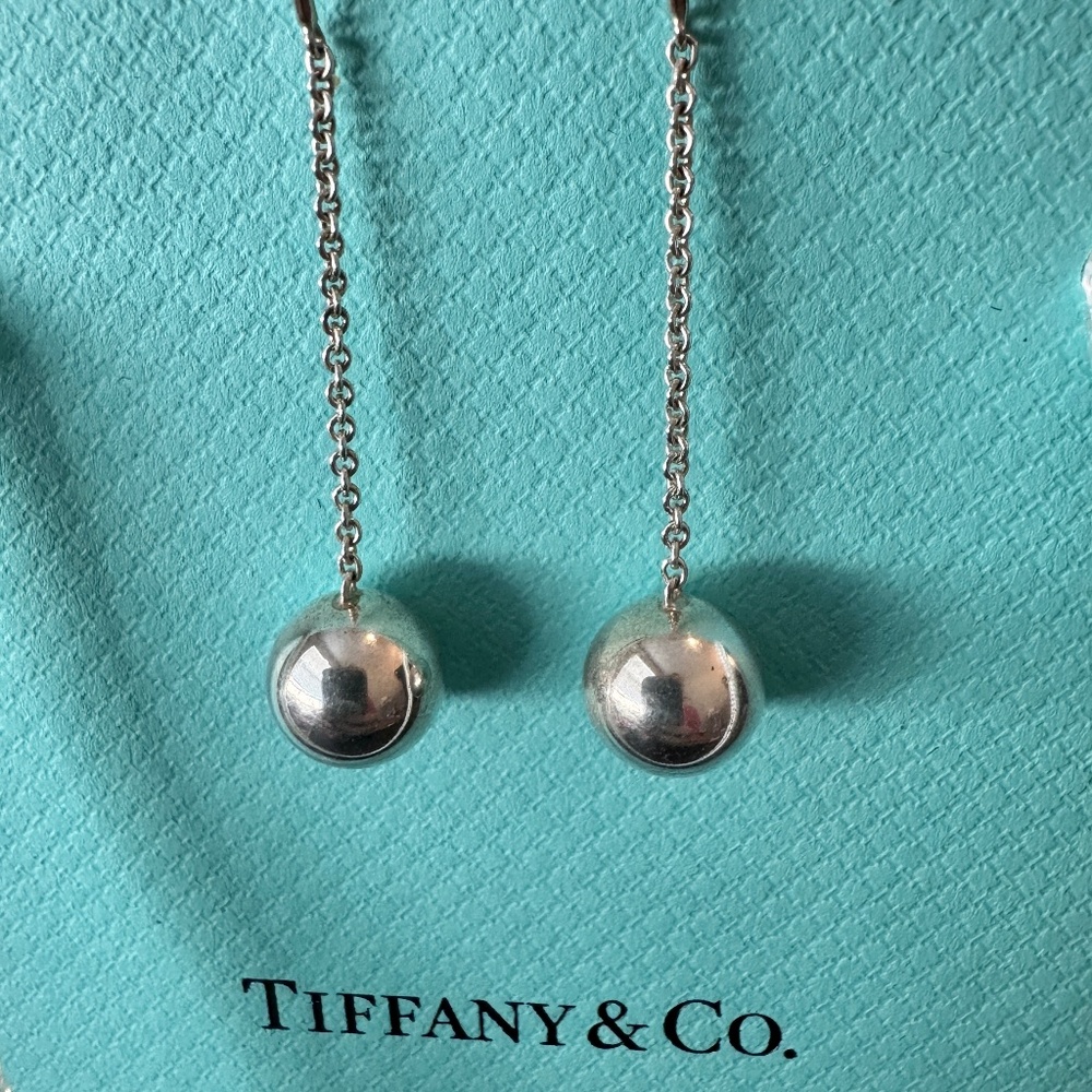 GUARANTEED AUTHENTIC! Tiffany & Co Hardwear Ball earrings